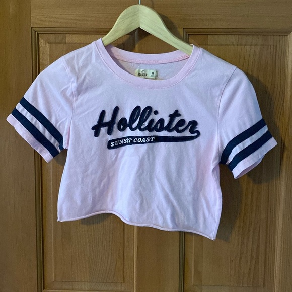Hollister Medium Pink Crop Top Preowned Shirt Will fit XS-Medium - Picture 1 of 4